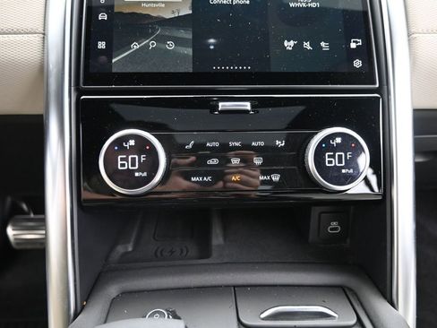 Used 2022 Land Rover Discovery S R-Dynamic AWD/4WD image 27