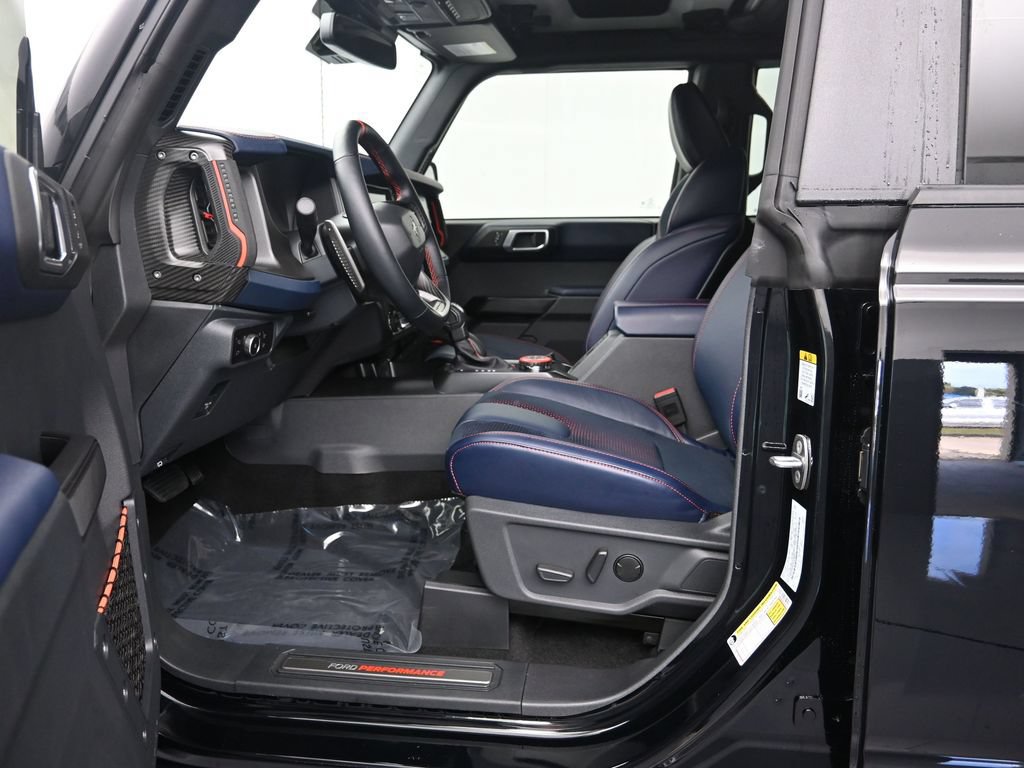 Used 2025 Ford Bronco Raptor AWD/4WD image 13