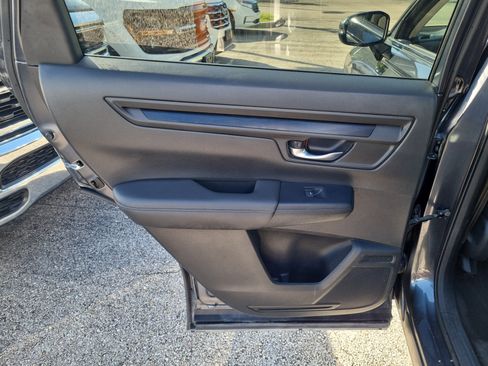 Used 2025 Honda CR-V EX image 14