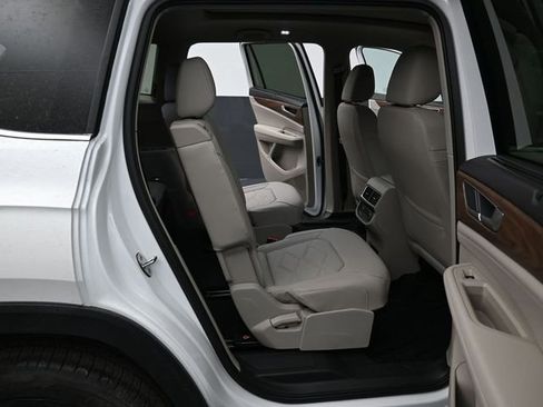 New 2026 Volkswagen Atlas SE image 13