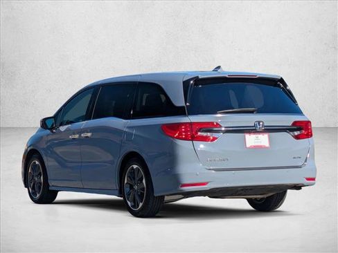 Used 2023 Honda Odyssey Elite image 8