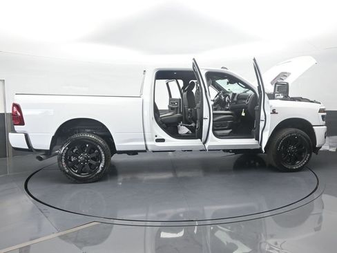 New 2026 RAM 2500 Laramie w/ Night Edition image 74