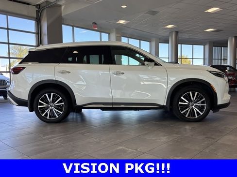 Used 2023 INFINITI QX60 Sensory w/ Vision Package image 2