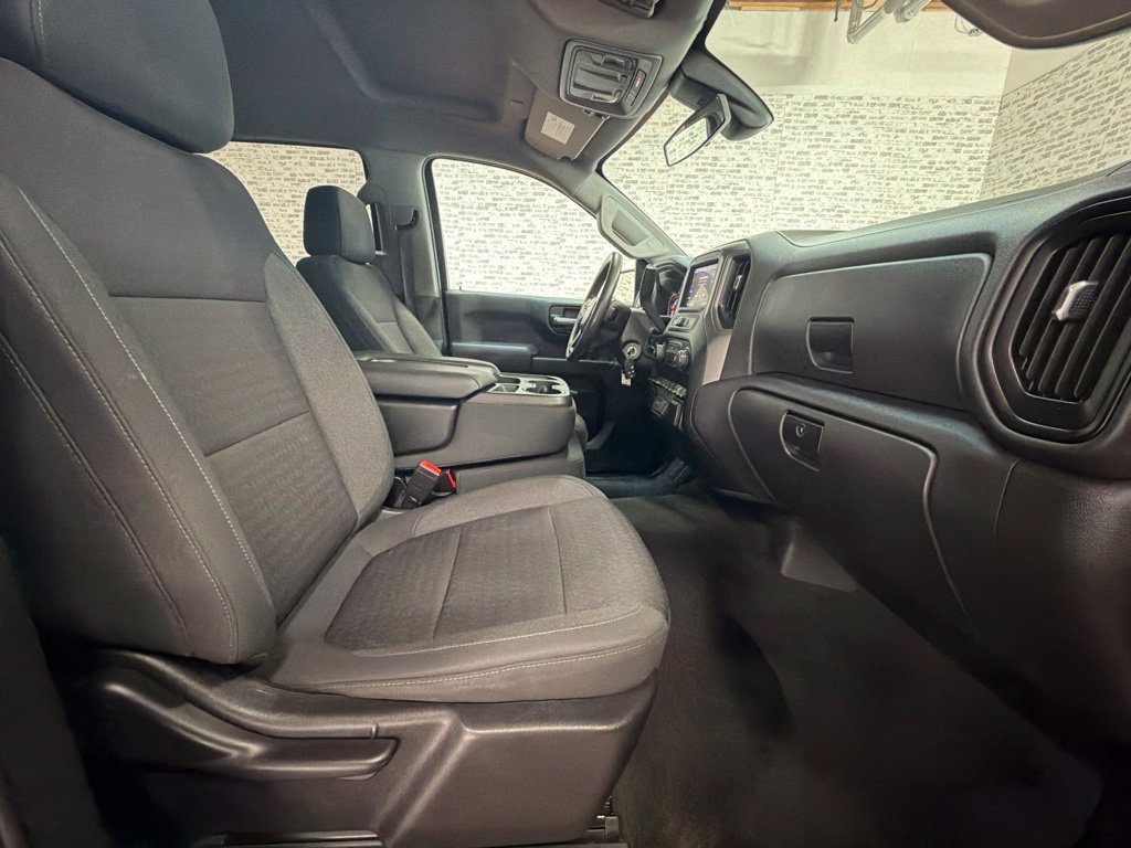 Used 2022 Chevrolet Silverado 1500 Custom w/ Safety Confidence Package RWD image 11