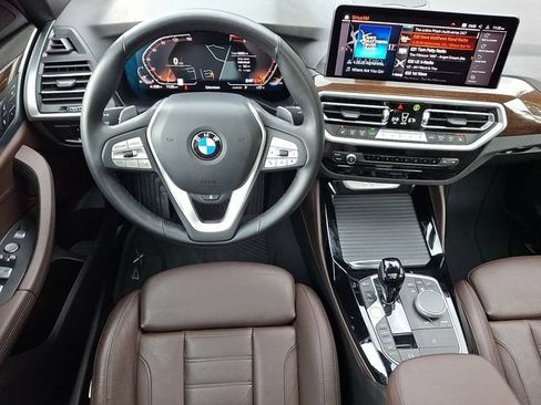 Used 2022 BMW X4 xDrive30i w/ Premium Package AWD/4WD image 11