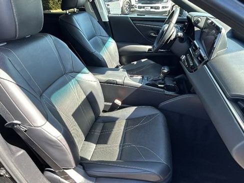 Used 2023 Lexus ES 350 Luxury image 11