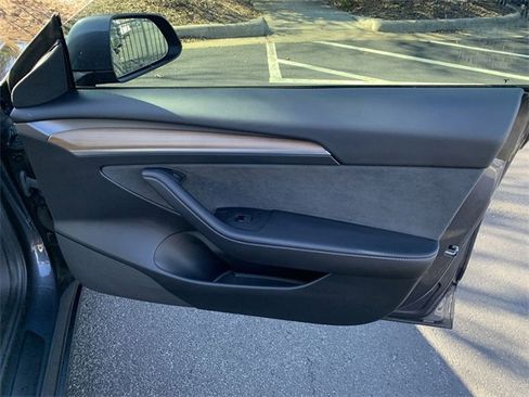 Used 2022 Tesla Model 3 Long Range image 13