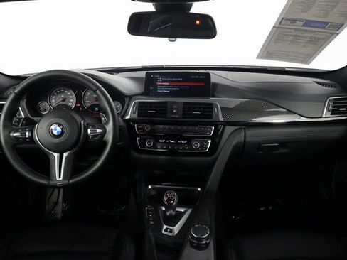 Used 2018 BMW M3 RWD image 8