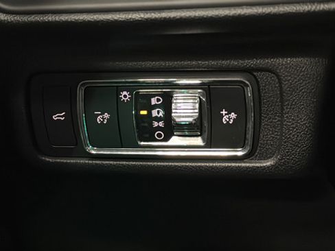 Used 2020 Lincoln Corsair AWD w/ Equipment Group 101A image 31