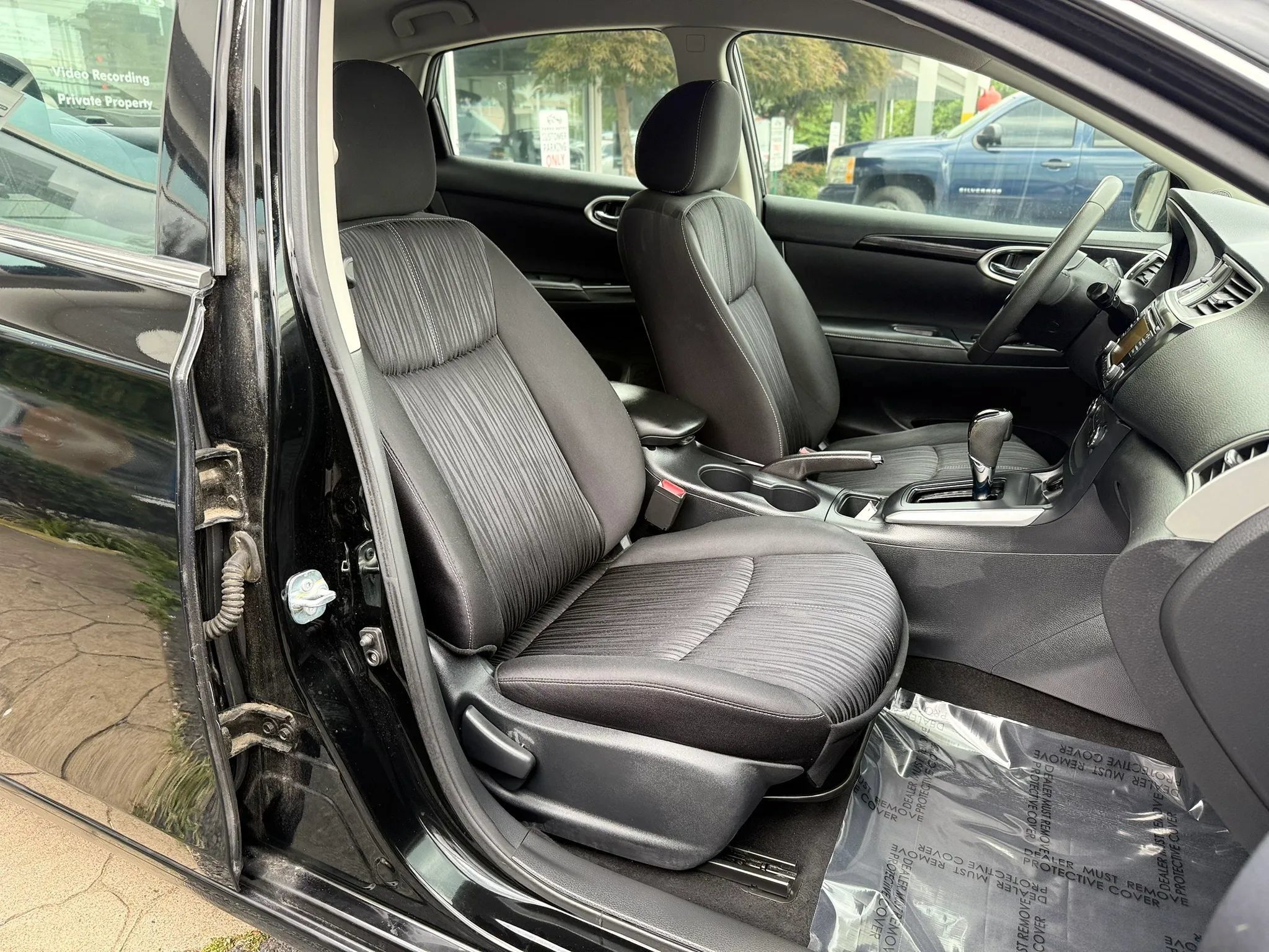 Used 2017 Nissan Sentra SV FWD image 32