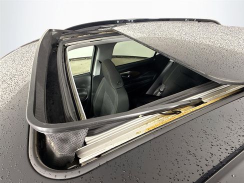 Used 2021 GMC Terrain SLE w/ Driver Convenience Package image 23