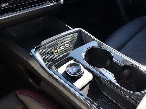 New 2026 Chevrolet Equinox RS w/ Convenience Package III image 23