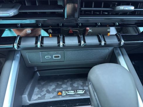 New 2026 Chevrolet Colorado Z71 w/ Technology Package image 35