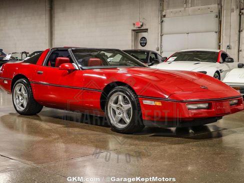 Used 1987 Chevrolet Corvette Coupe image 19