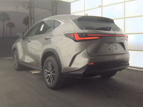 Used 2024 Lexus NX 250 FWD image 9