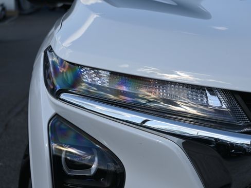 Used 2024 Chevrolet Trax LS w/ LS Convenience Package image 21