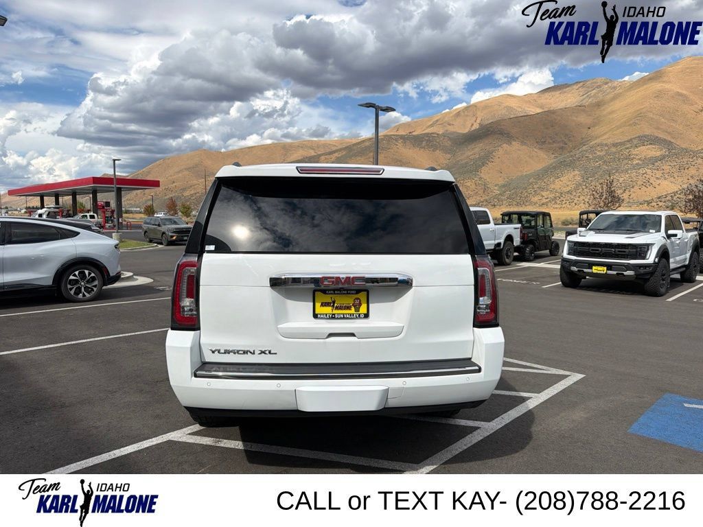 Used 2017 GMC Yukon XL Denali w/ Open Road Package AWD/4WD image 3