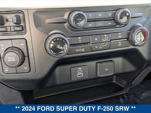 Certified 2024 Ford F250 XLT w/ 360-Degree Camera Package image 17