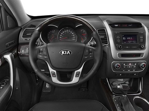 Used 2014 Kia Sorento SX w/ 3rd Row Package image 9