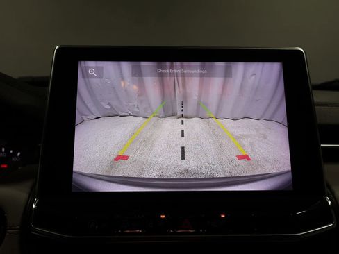 Used 2024 Jeep Compass Limited image 27