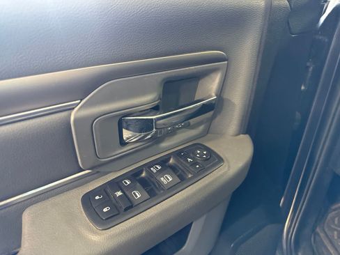 Used 2017 RAM 1500 Big Horn RWD image 19