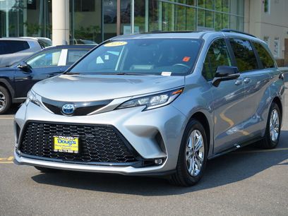 Used 2023 Toyota Sienna XSE