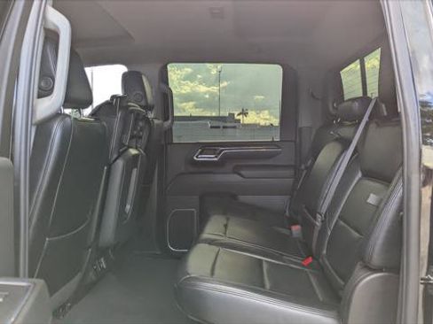 Used 2024 GMC Sierra 3500 SLE AWD/4WD image 17