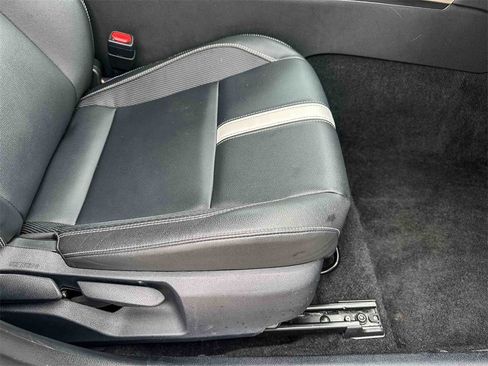 Used 2025 Toyota Camry SE image 22