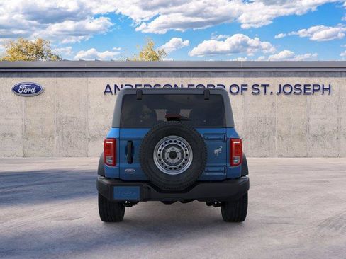 New 2026 Ford Bronco 4-Door AWD/4WD image 5
