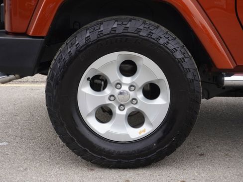 Used 2014 Jeep Wrangler Sahara w/ Dual Top Group image 12