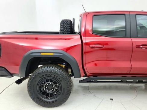 Used 2024 GMC Canyon AT4X w/ AT4X AEV Edition AWD/4WD image 15