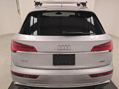 Used 2022 Audi Q5 2.0T Premium w/ Convenience Package AWD/4WD image 5