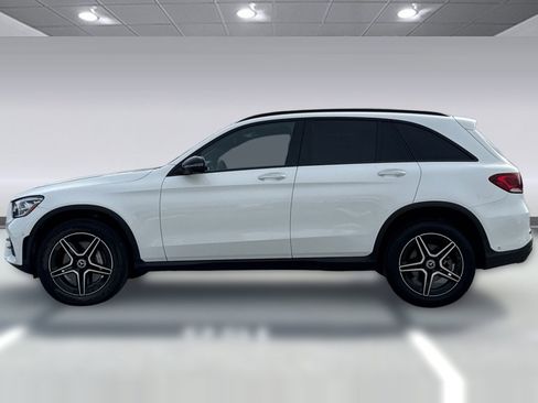 Certified 2022 Mercedes-Benz GLC 300 4MATIC image 2