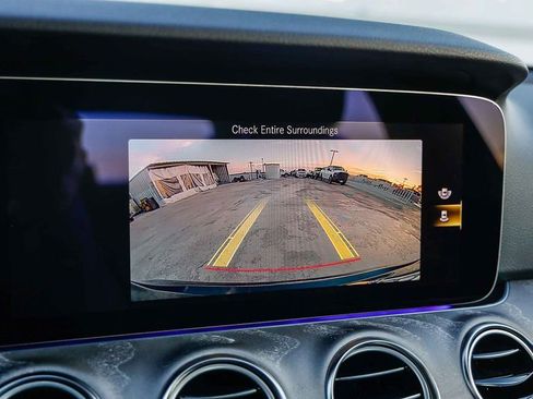 Used 2023 Mercedes-Benz E 350 Sedan image 25