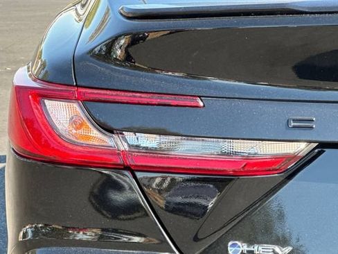 Used 2025 Toyota Camry SE FWD image 48