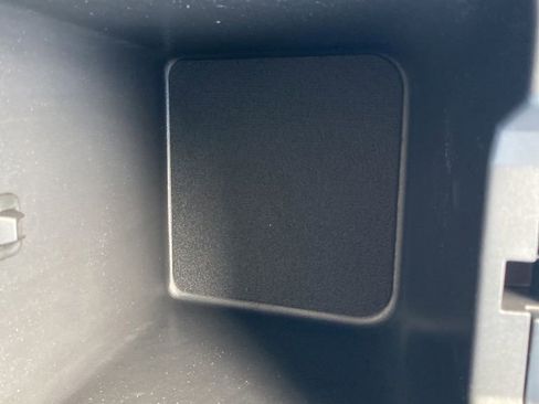 New 2025 Jeep Grand Cherokee Altitude image 33