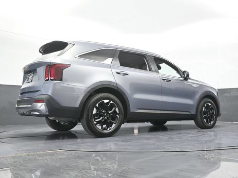 Used 2025 Kia Sorento S FWD image 61