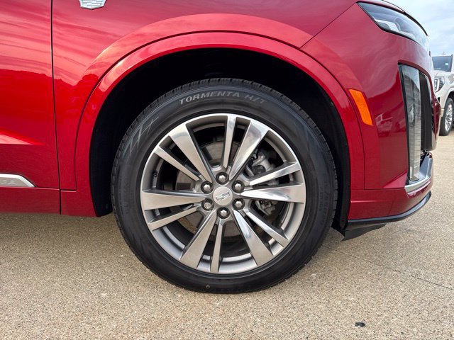 Used 2021 Cadillac XT6 Premium Luxury w/ LPO, Floor Liner Package AWD/4WD image 9