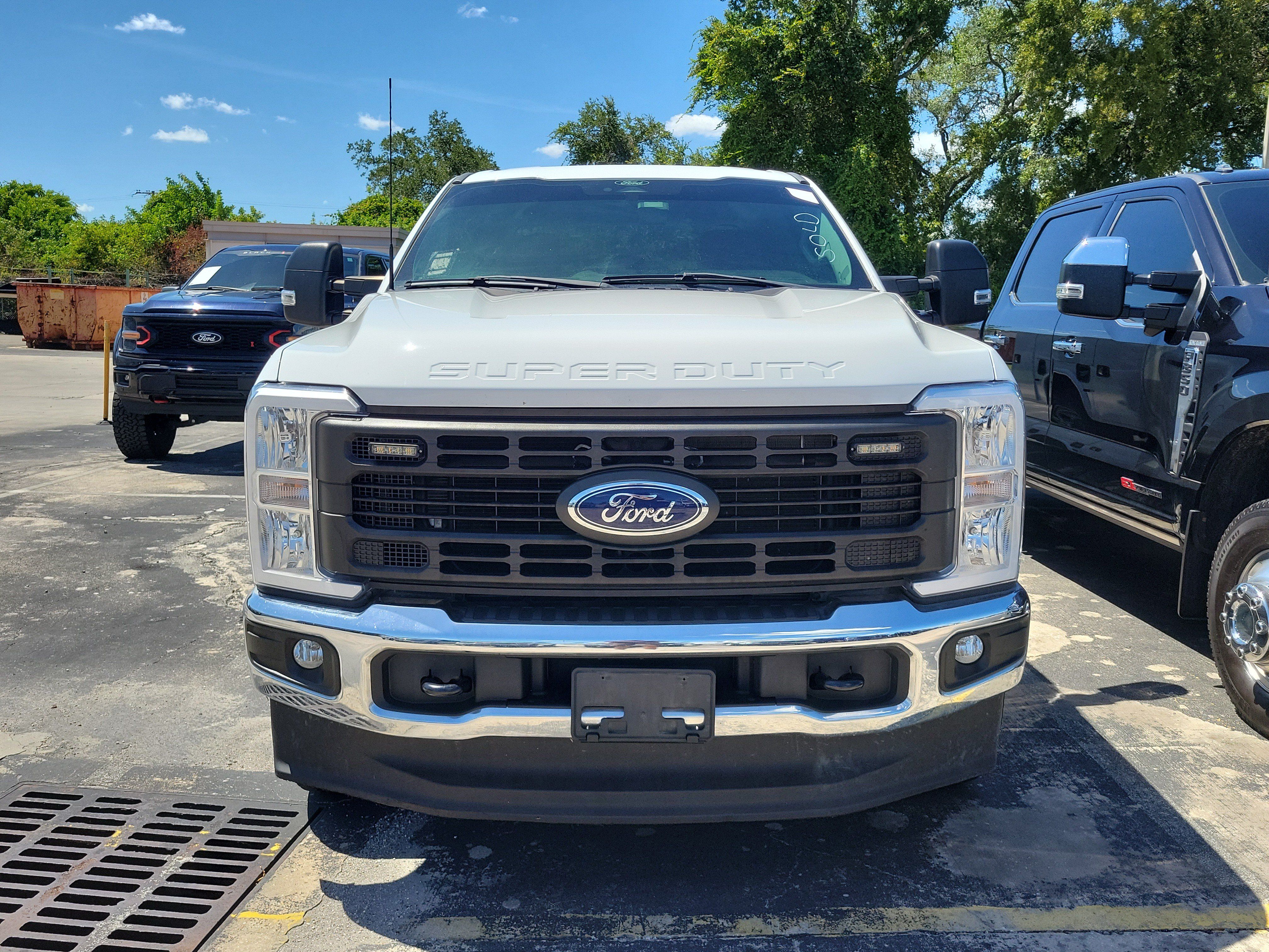 Used 2024 Ford F350 XL w/ FX4 Off-Road Package AWD/4WD image 2