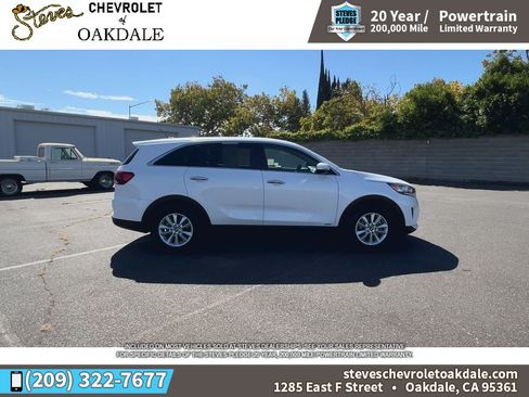 Used 2019 Kia Sorento AWD V6 image 13