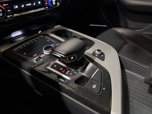 Used 2019 Audi Q7 2.0T Premium Plus w/ Premium Plus Package image 23