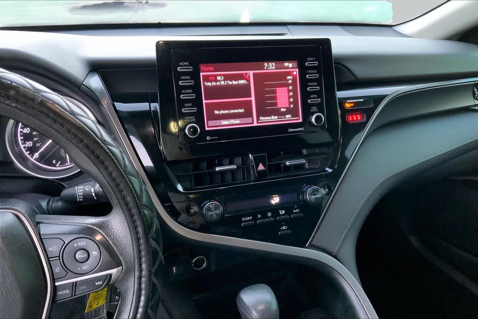 Used 2023 Toyota Camry LE FWD image 6