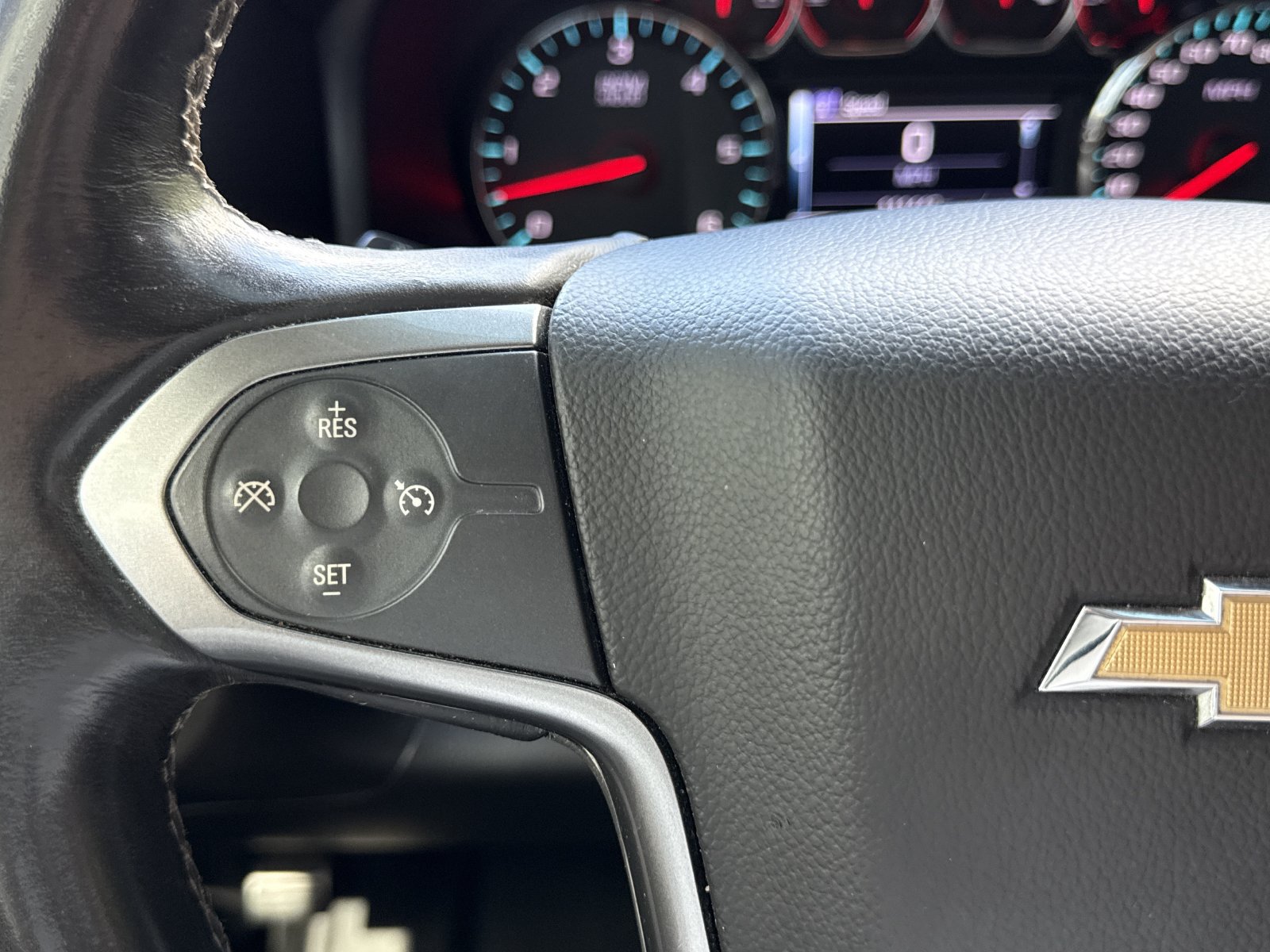 Used 2017 Chevrolet Silverado 1500 LT w/ All Star Edition AWD/4WD image 18