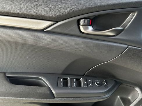 Used 2019 Honda Civic Sport image 12