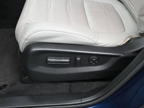 Used 2022 Honda CR-V Touring image 21
