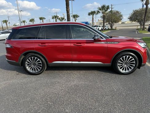 Used 2020 Lincoln Aviator Reserve w/ Elements Package Plus image 7