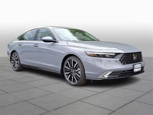 New 2025 Honda Accord Touring image 3