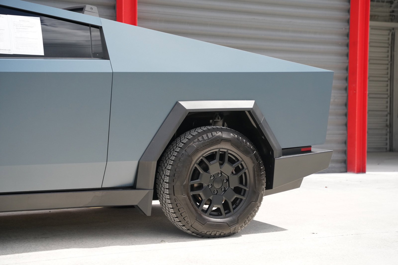 Used 2024 Tesla Cybertruck AWD Crew Cab image 6