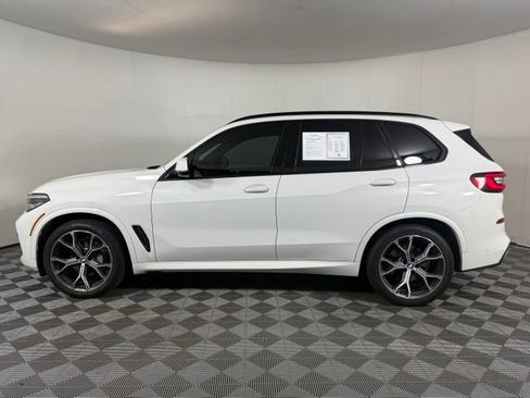 Used 2023 BMW X5 sDrive40i w/ M Sport Package RWD image 3