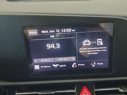 Used 2025 Kia Niro LX FWD image 28